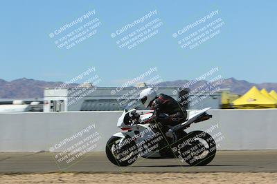 media/Mar-27-2022-CVMA (Sun) [[4786de14bf]]/Race 10 Supersport Shootout/